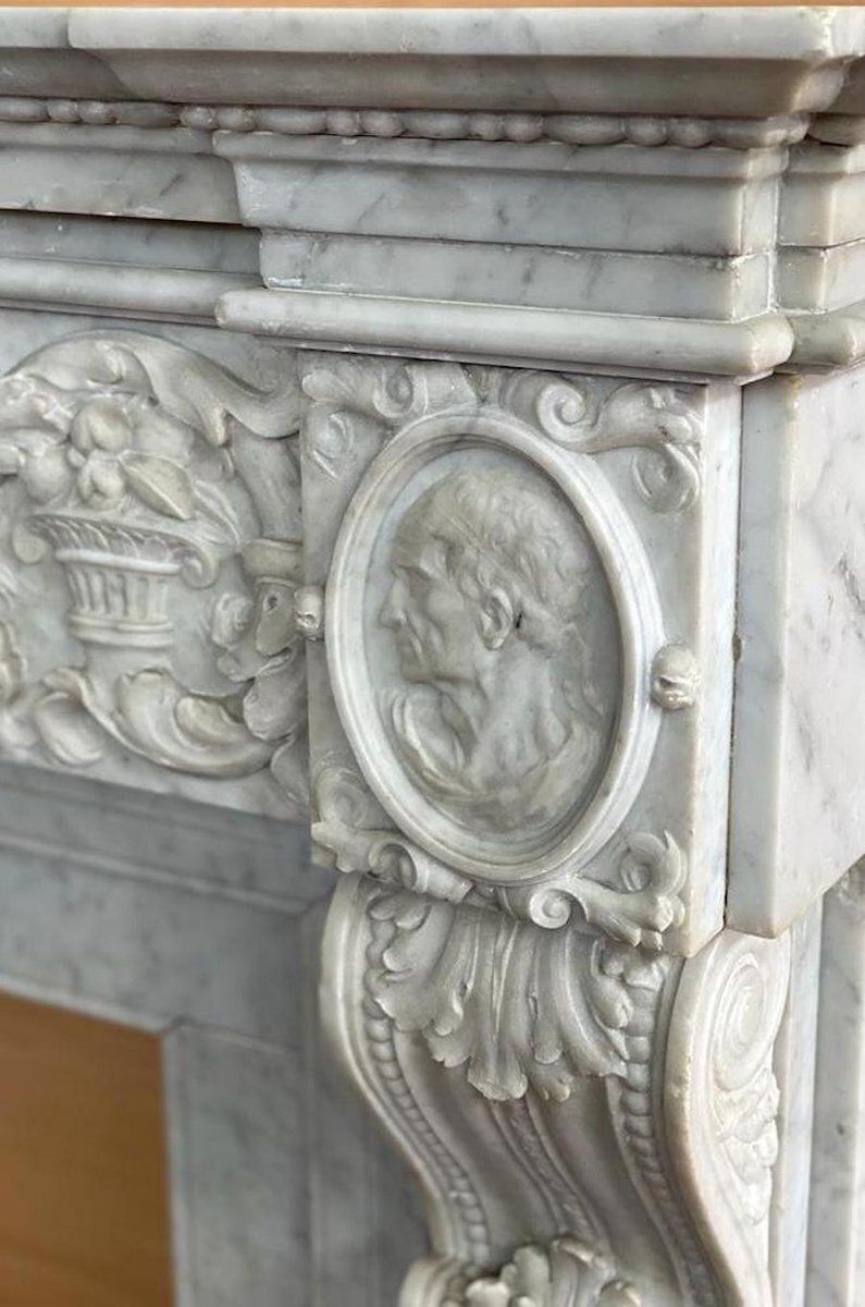 Italian Neoclassical Imperial Fireplace In White Marble, 1780 photo vinterior