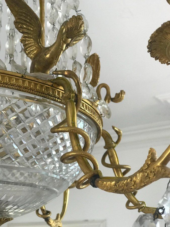 photo furniture Empire Gilt Bronze And Cut Crystal Chandelier, 1815