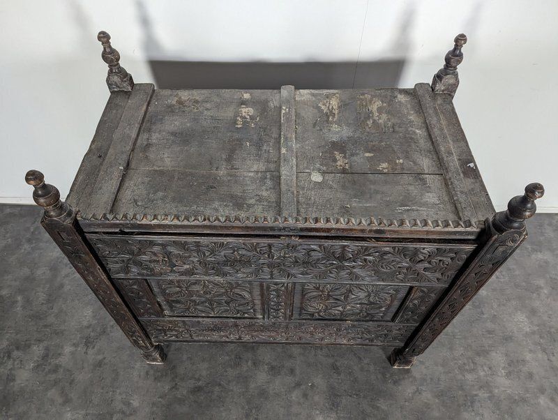 photo furniture Pakistani Larch Wood Dowry Or Wedding Chest, 19th Century