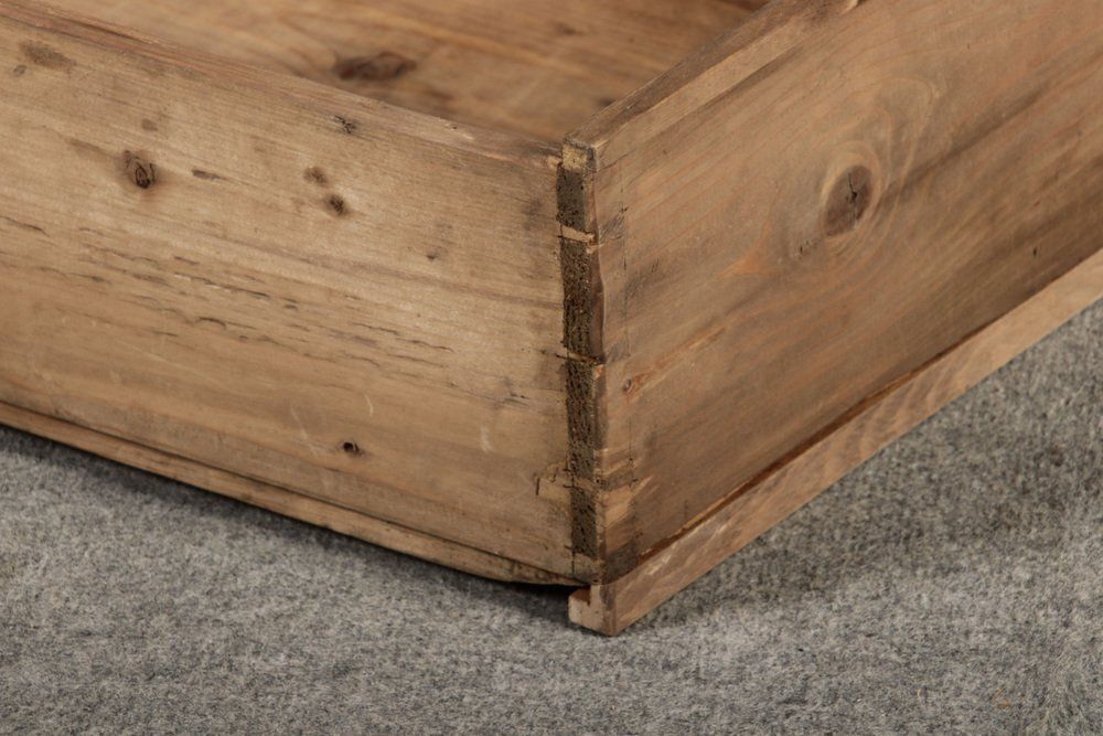 1974.0 Small Antique Walnut Chest Of Drawers, 1800 photo