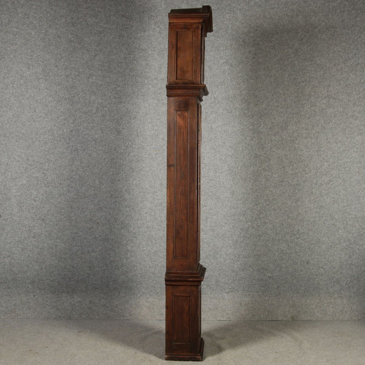 photo vintage Large Antique Baroque Grandfather Clock In Oak, 1750