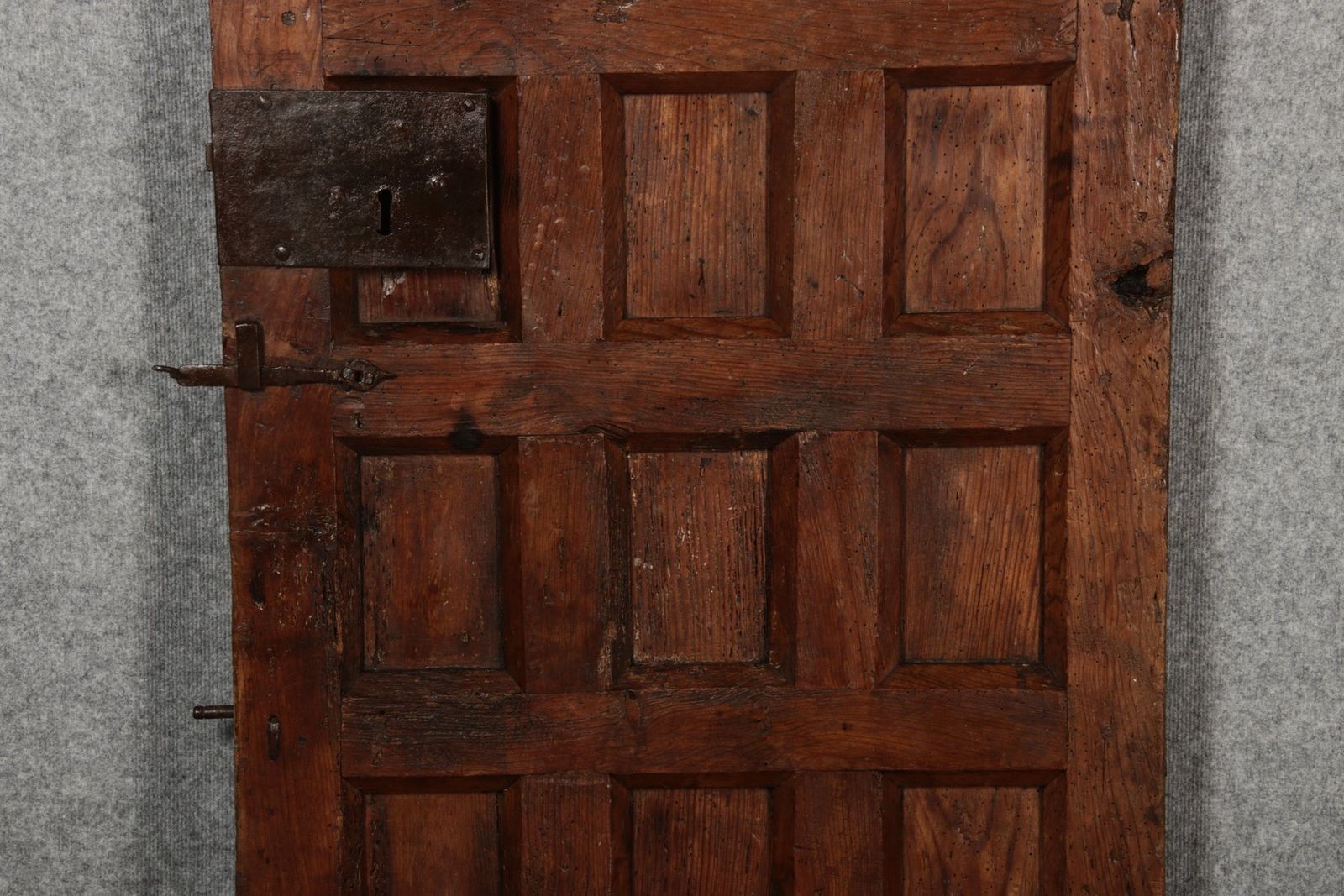 photo vintage 16th Century Door, 1550s