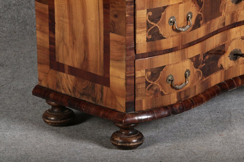 Antique Baroque Secretary In Walnut, 1730s photo vinterior