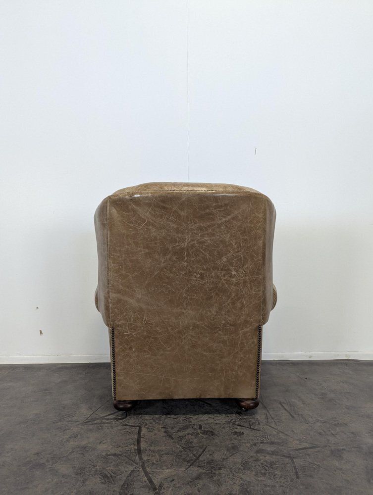 Windsor Club Chair In Leather photo Furniture