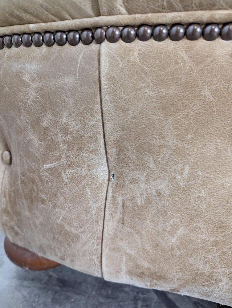 Windsor Club Chair In Leather photo vinterior