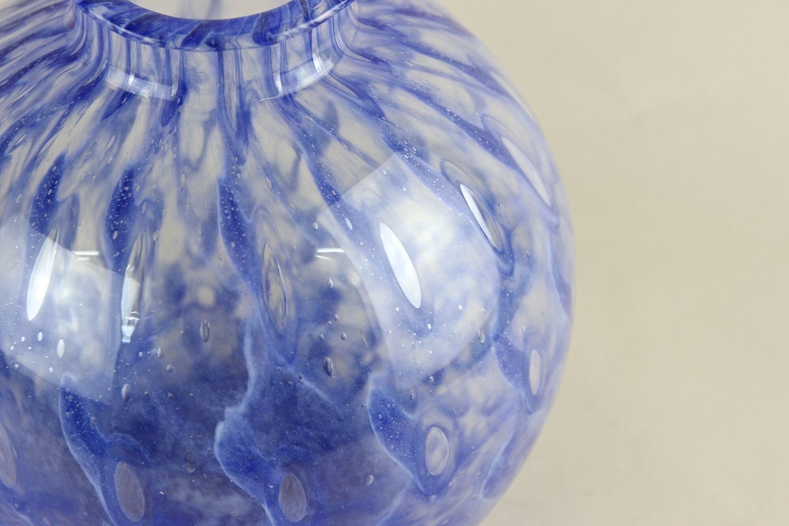 photo vinterior 20th Century Blue Murano Glass Ball Vase, Mid Century Modern, Italy Ca. 1970