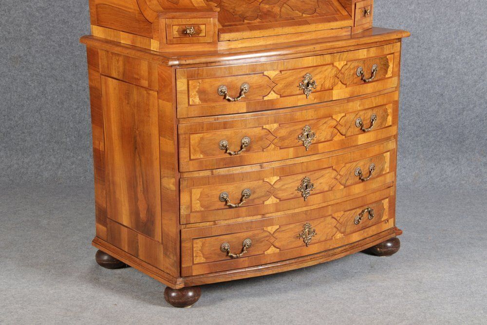 photo vintage Baroque Secretaire In Walnut, 18th Century