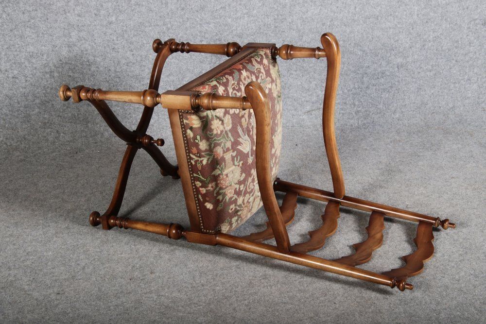 photo vintage Vintage Baroque Style Armchair In Walnut, 1940