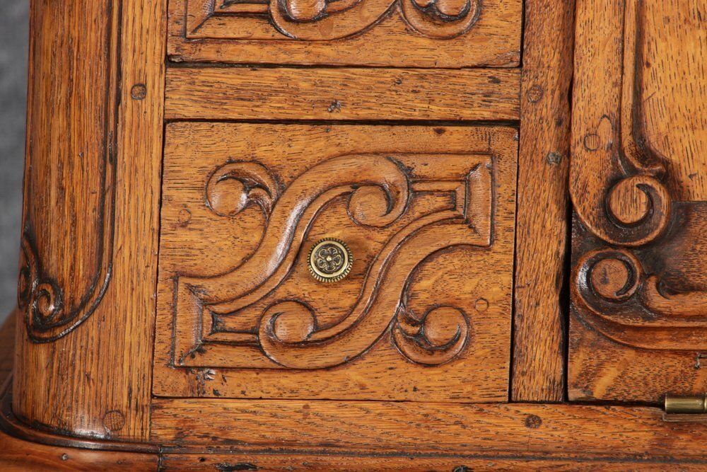 photo vinterior Baroque Showcase Secretaire In Oak, 1760s
