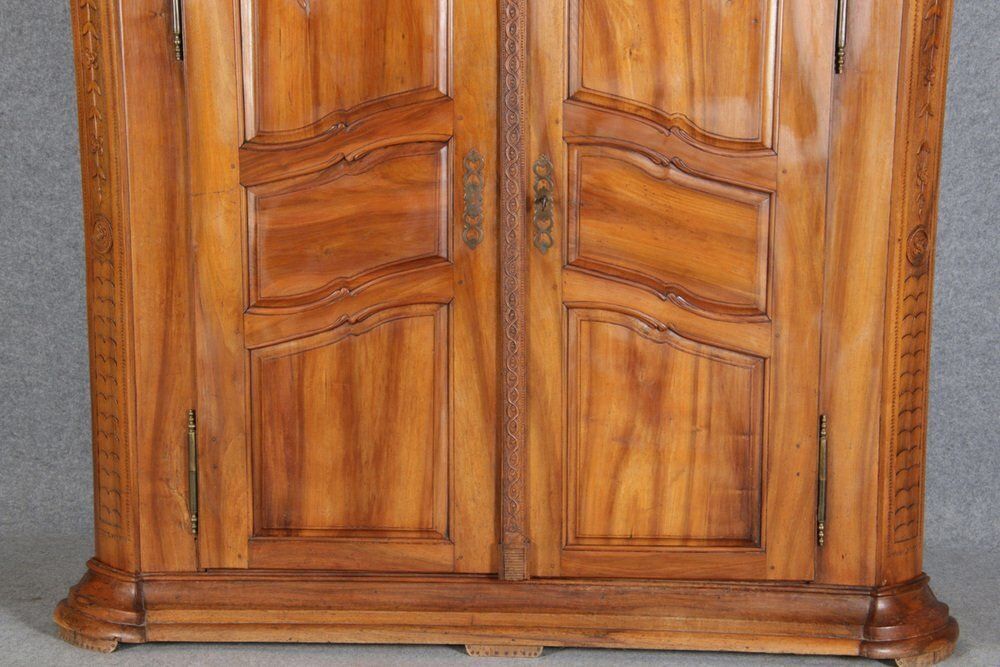 Baroque Cabinet In Walnut With Carvings, 18th Century photo buy