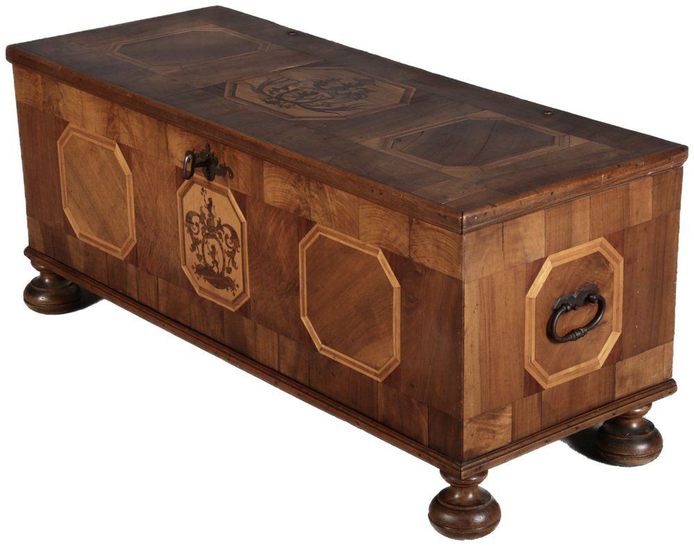 Antqiue Baroque Chest In Walnut, 1750 photo for sale