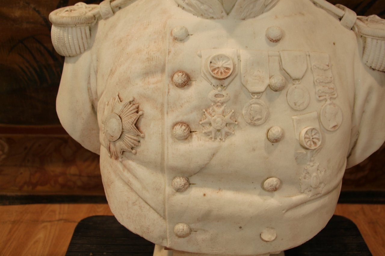 photo for sale D. Trentacoste, Large Bust Of General, 1873, Carrara Marble