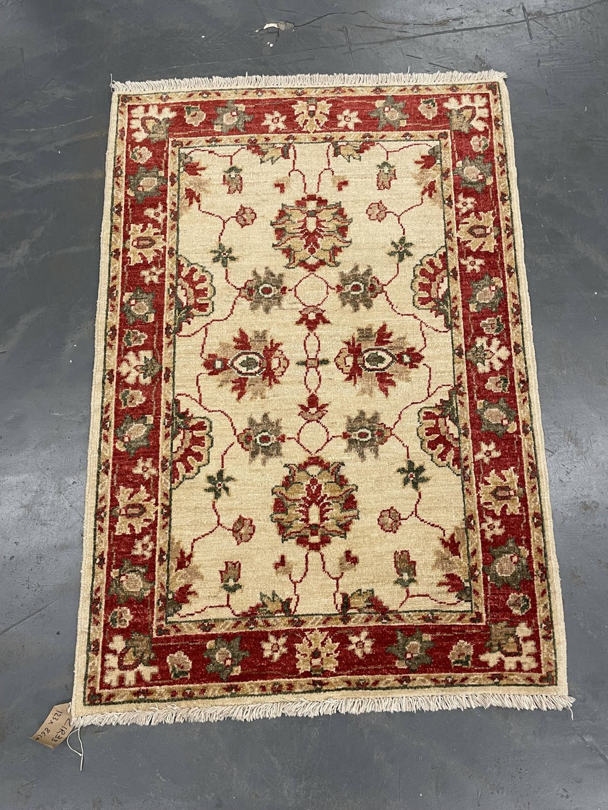462.0 Traditional Cream Wool Rug, Small Red Floral Oriental Carpet 86x123 Cm photo