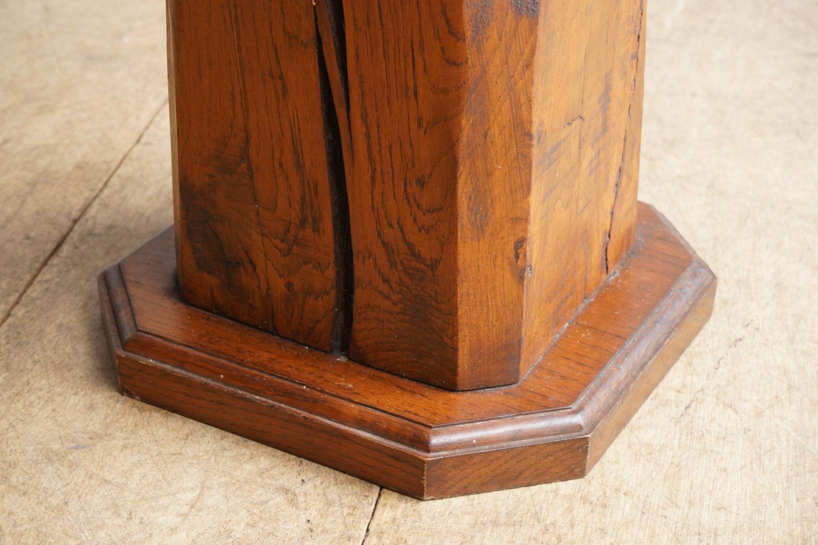 Corkscrew Plinth, Mid 20th Century photo 198.0