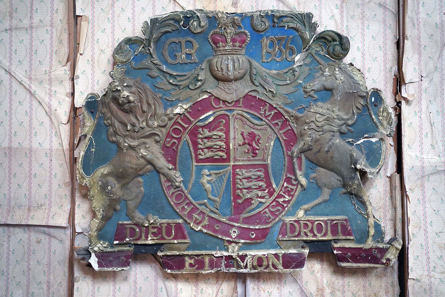 A George VI Polychrome Painted Card Coronation Coat Of Arms C.1936