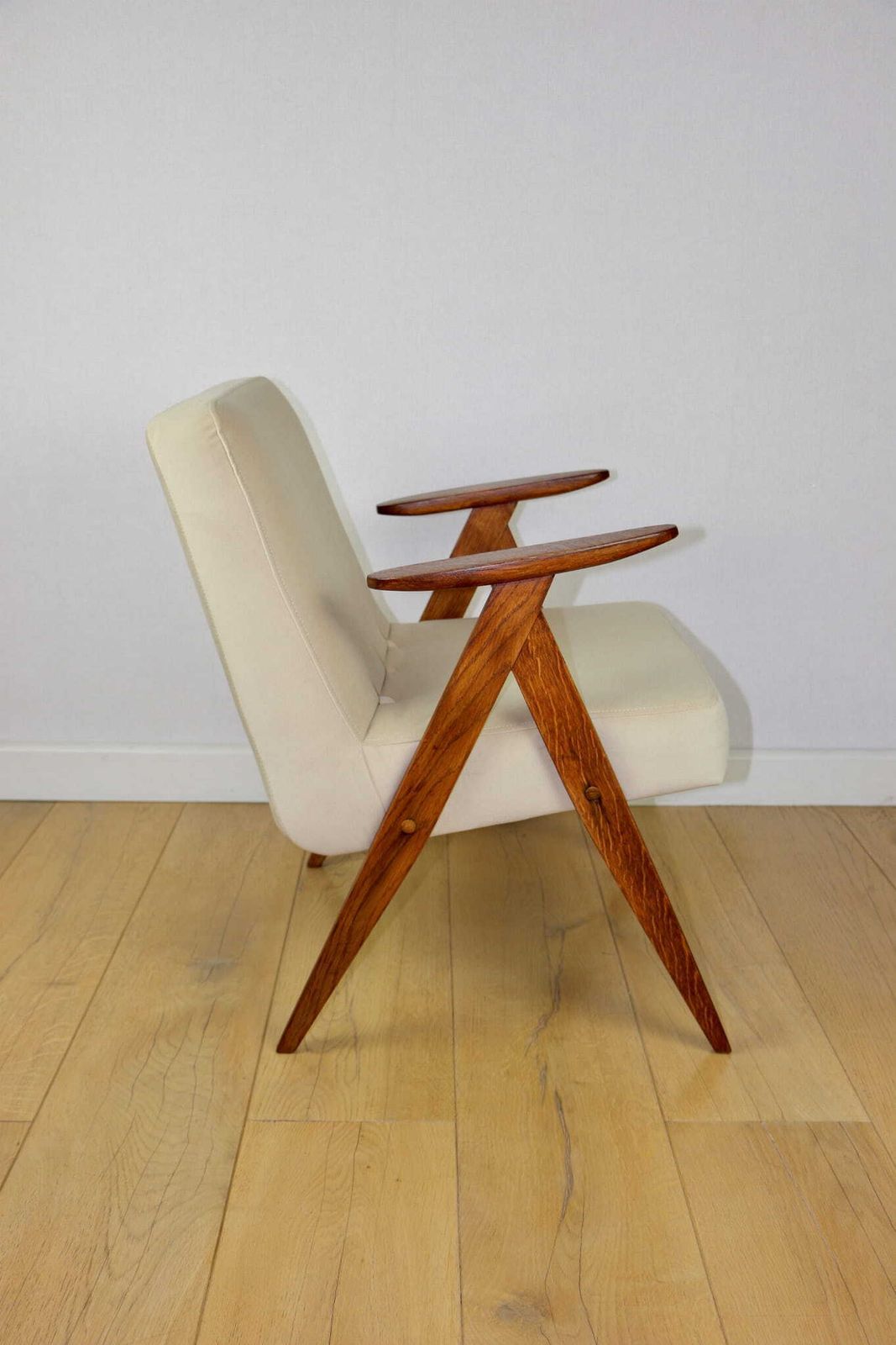 Chierowski 366 Armchair, 1970s Beige Dark Oak 1970s photo for sale