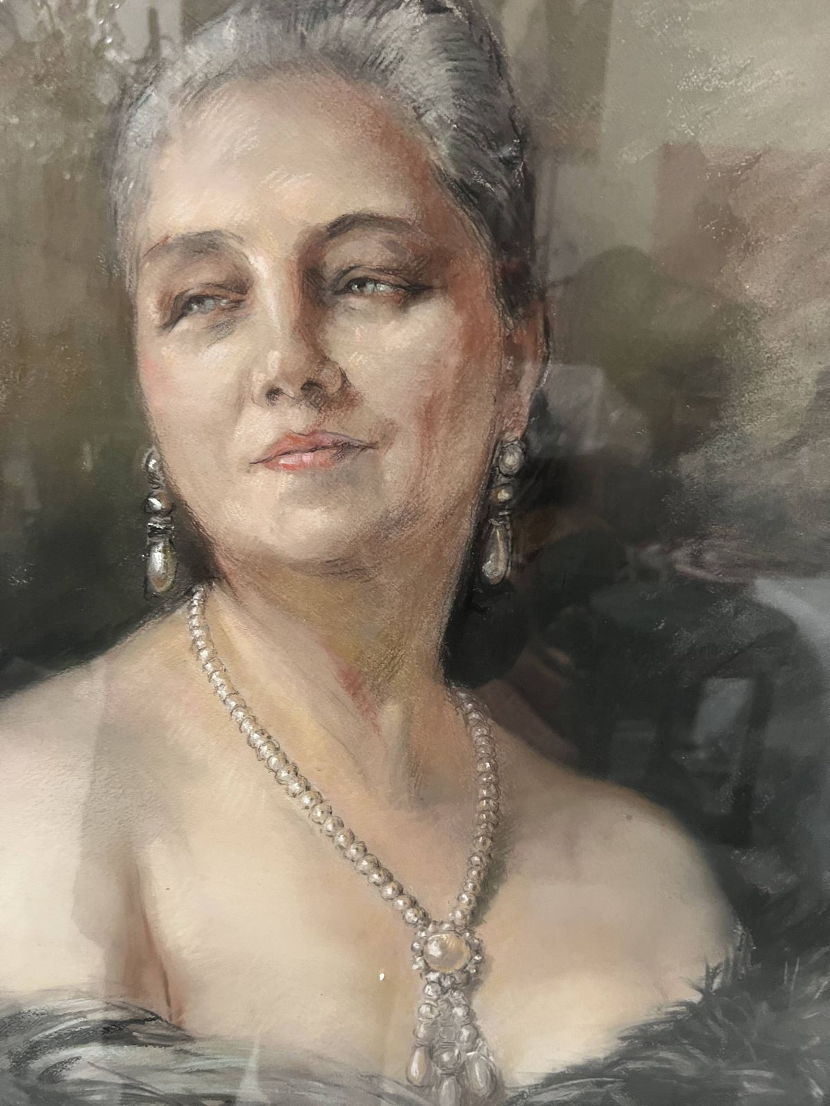 photo furniture "Woman With Bare Shoulders By Yves Diey" Bust Portrait