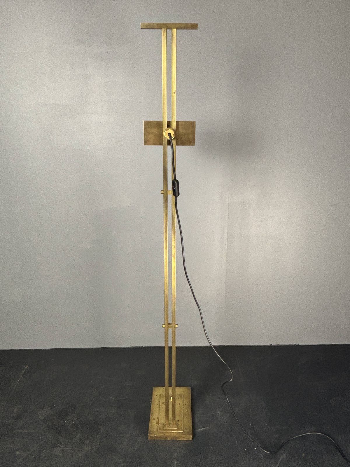 Brass Bauhaus Art Deco Adjustable Floor Lamp In The Style Of Marcel Breuer photo vintage