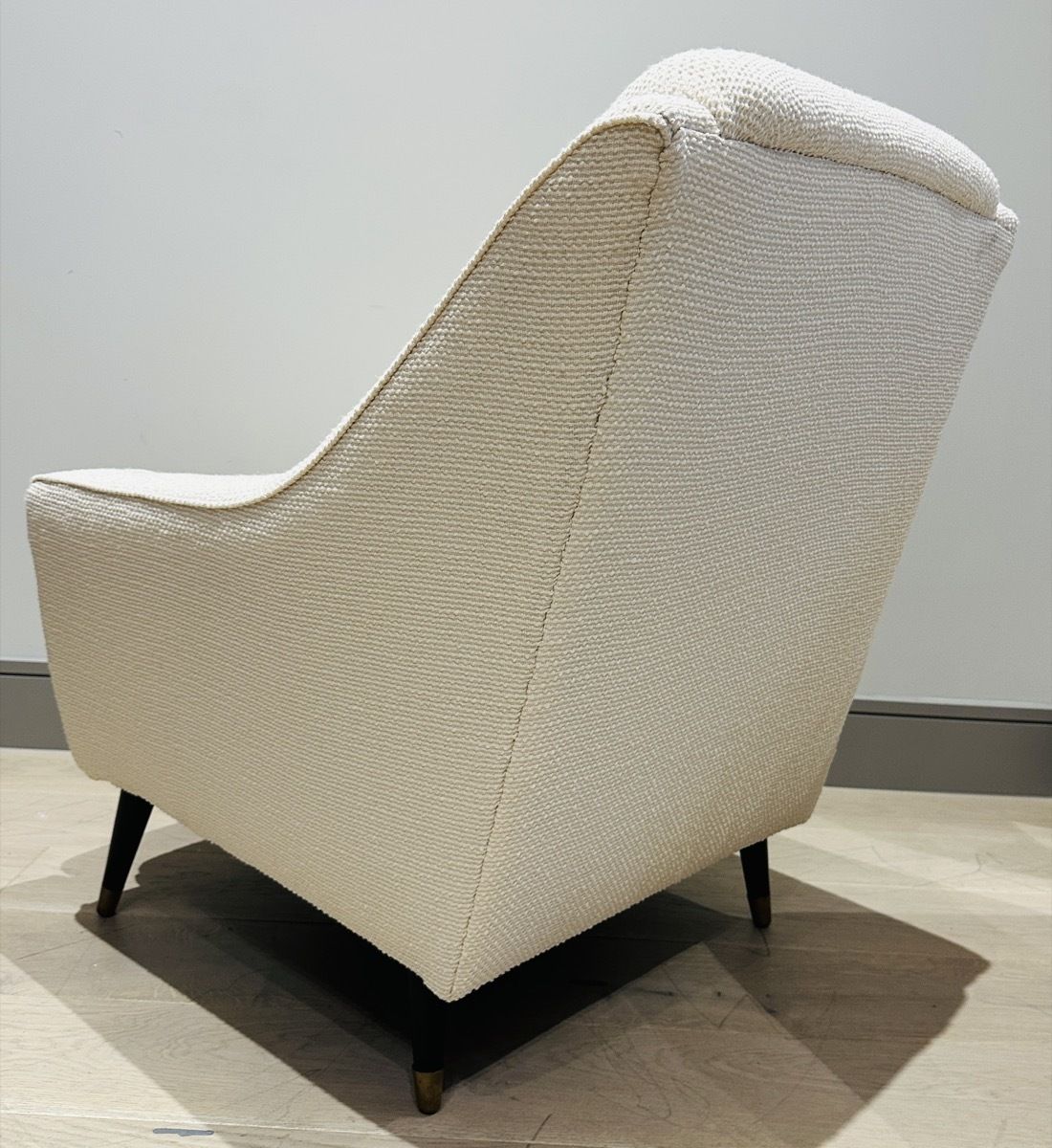 2250.0 Pair Of 1950s French Cream Boucle & Brass Legs Lounge Armchairs photo
