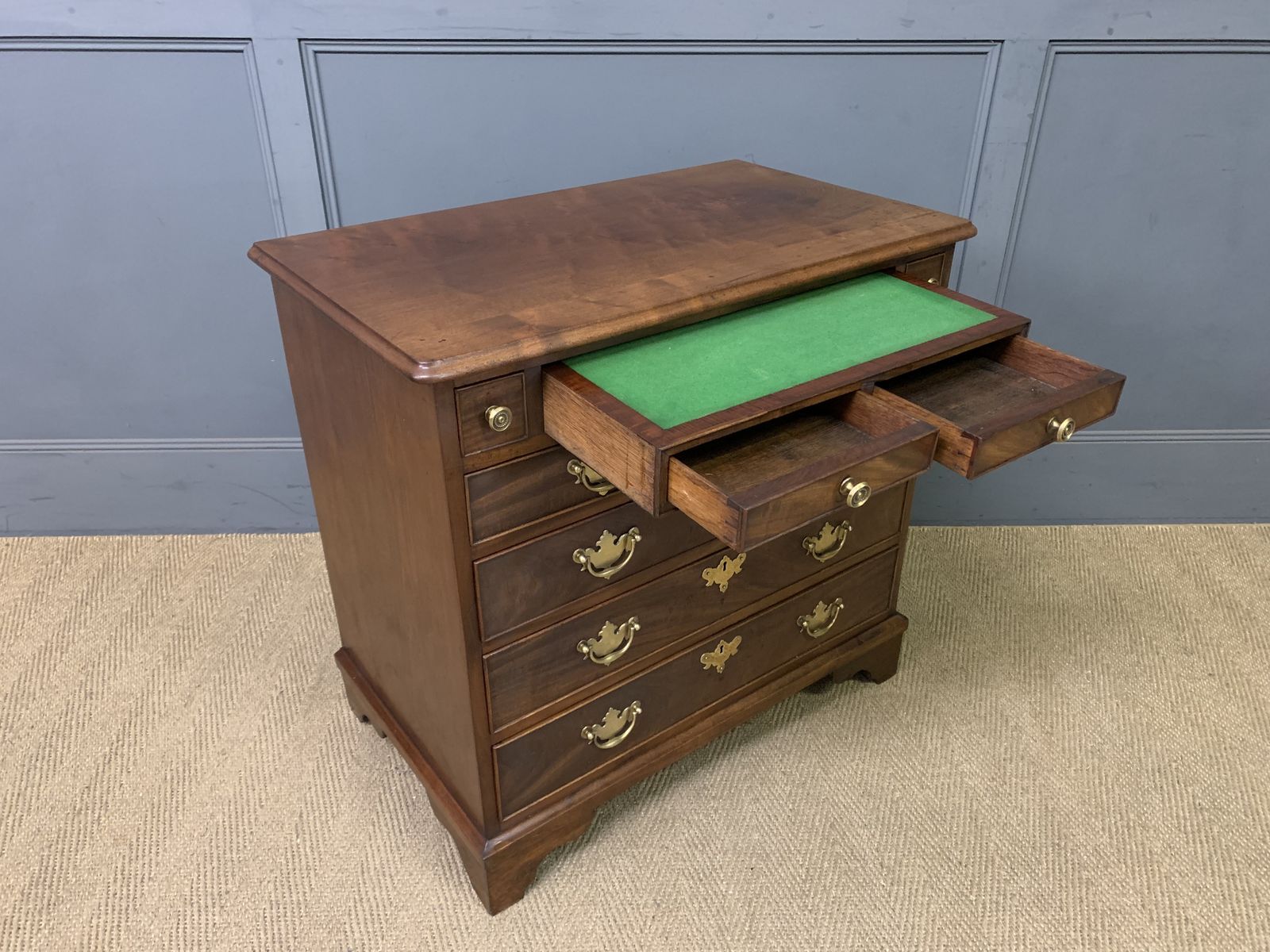 Rare Georgian Mahogany Bachelors Chest With Writing Drawer