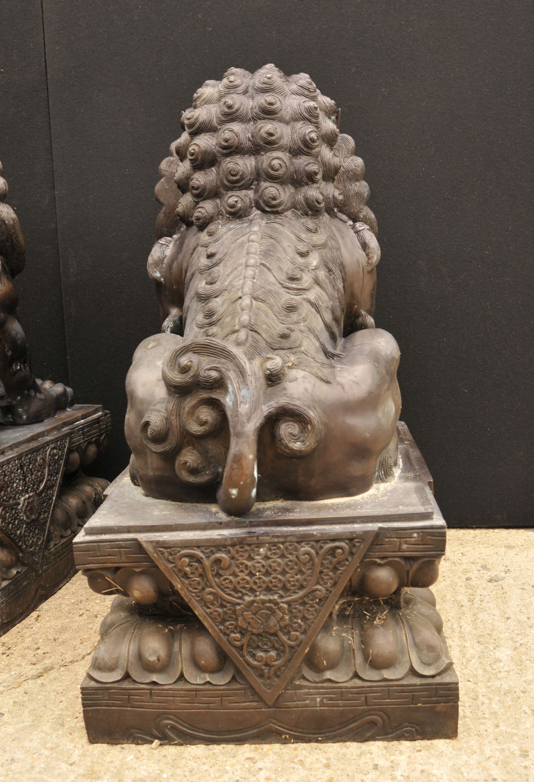 Pair Xl Bronze Chinese Dogs   Foo Keiloon Fu Temple Statue China photo vinterior