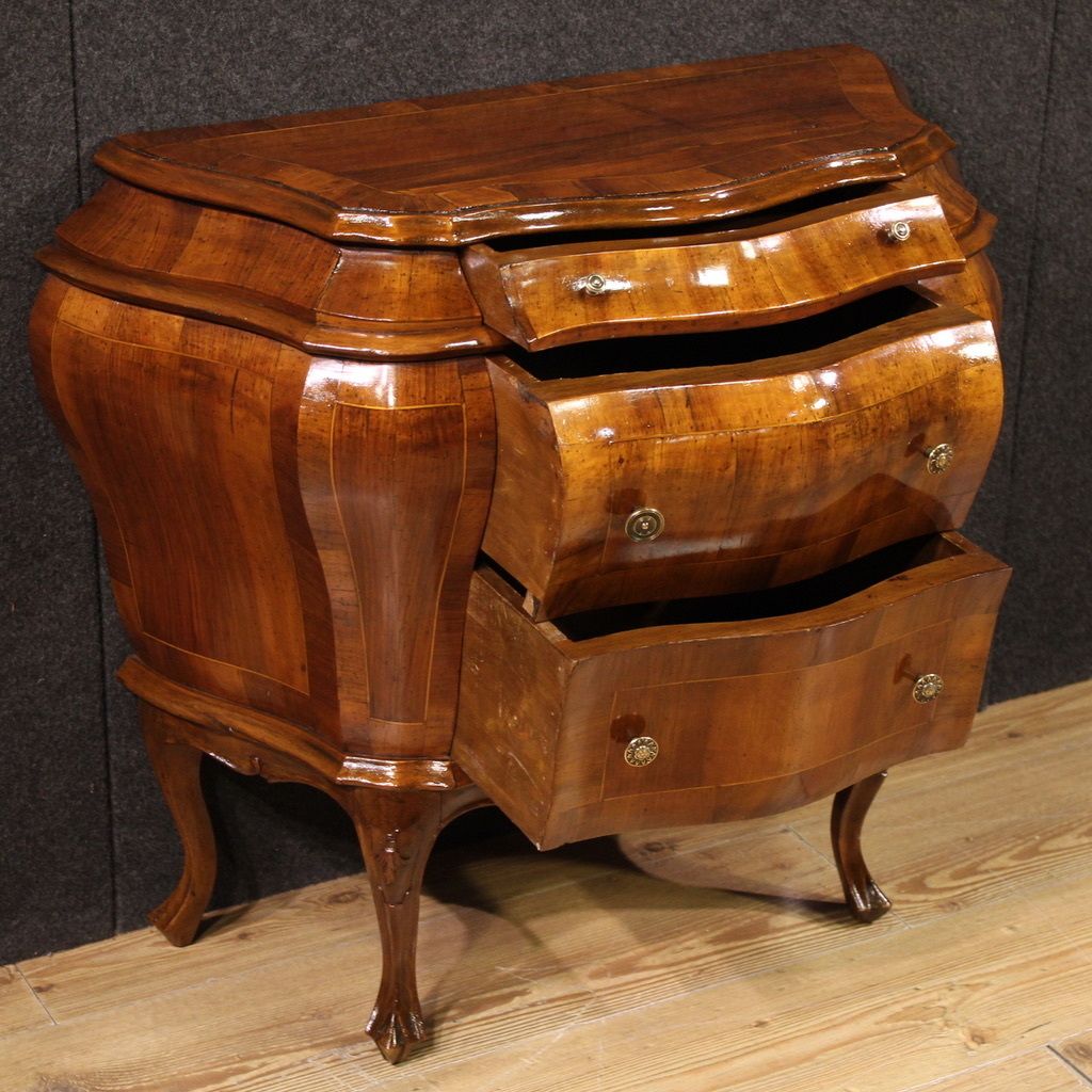 Small Venetian Dresser From The 20th Century photo vinterior