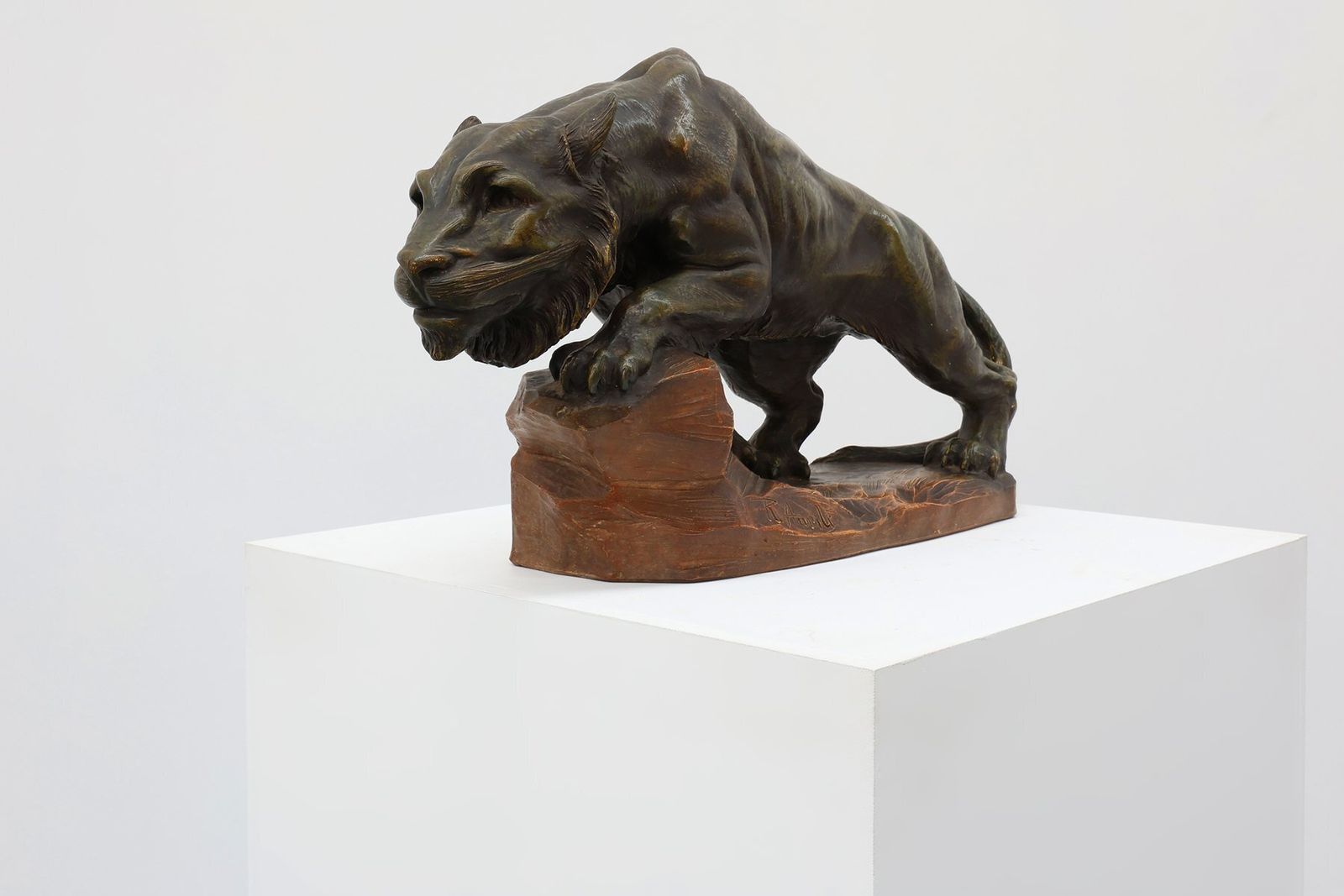 Large Terracotta Statue Of A Lion From Richard Aurili, Italy, 1890s photo vinterior