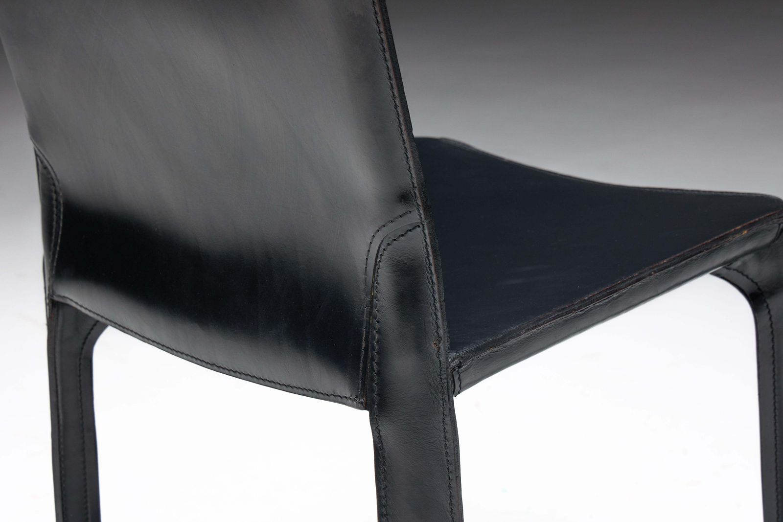 photo furniture Cab 412 Chairs By Mario Bellini For Cassina, Italy, 1970s