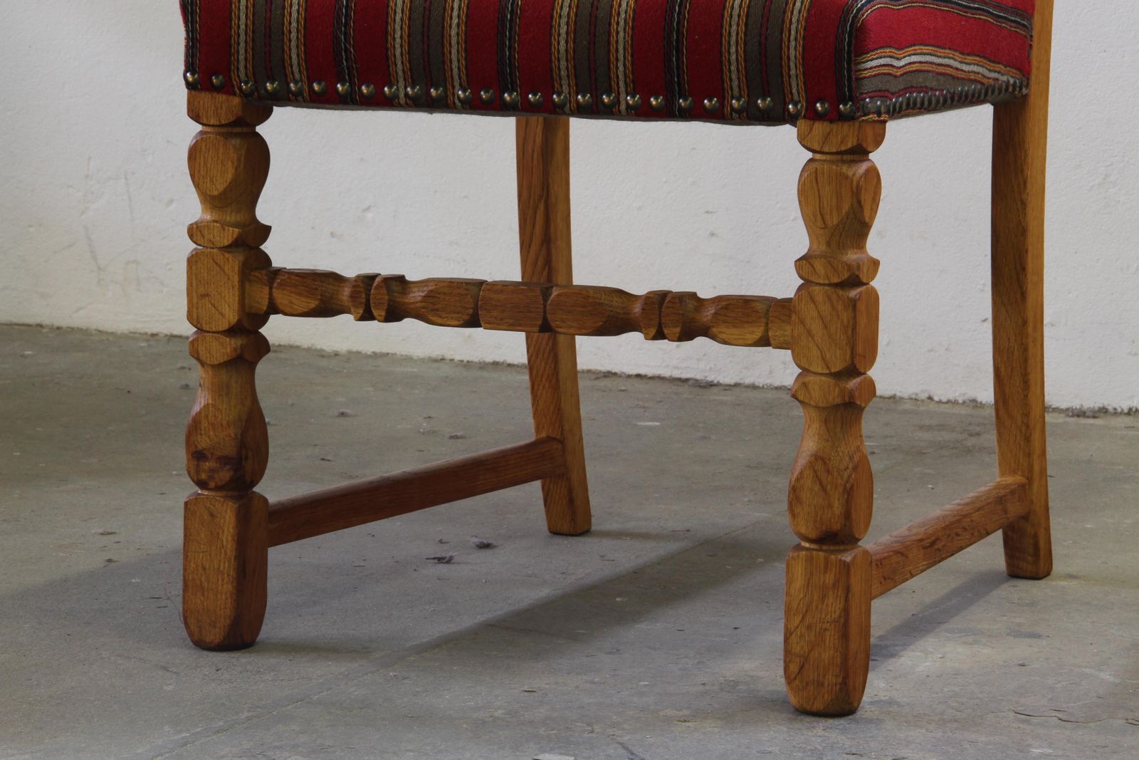 photo furniture Vintage 1960s Danish Farmhouse Oak Dining Chairs Style Of Henning Kjærnulf
