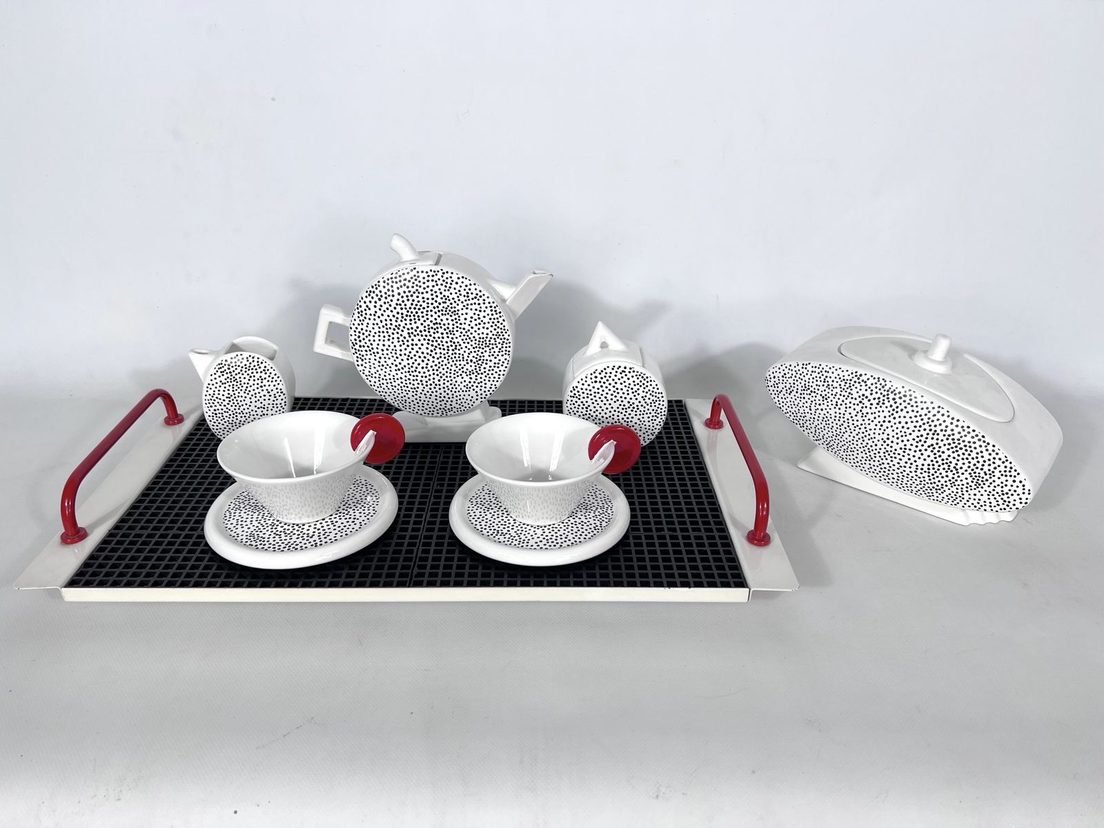 Ceramic Tea Set By Mas For Memphis Milano, 1980s, Set Of 7 photo vintage