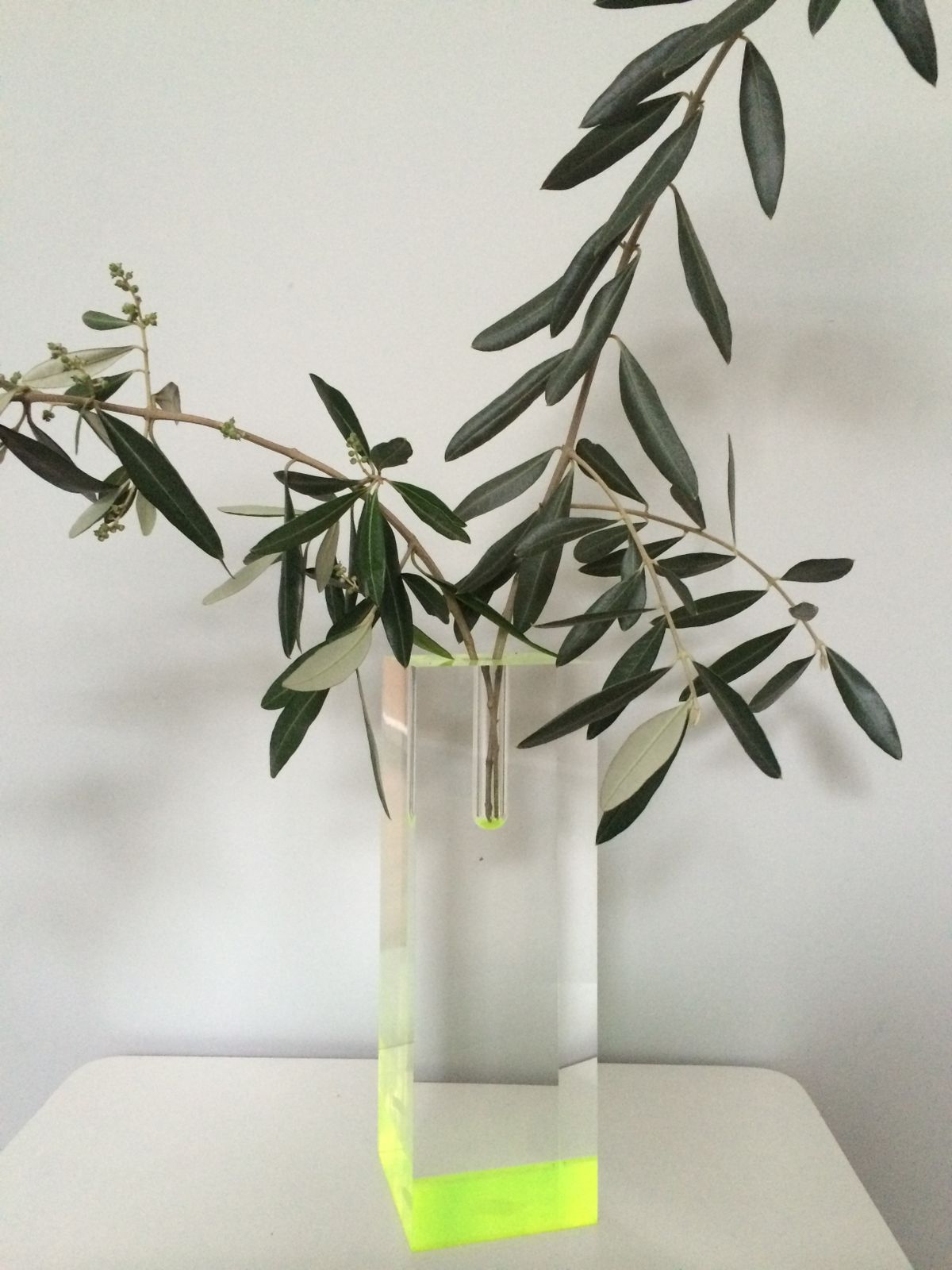 Tomoko Mizu Acrilic Vase In Yellow For Cappellini photo for sale