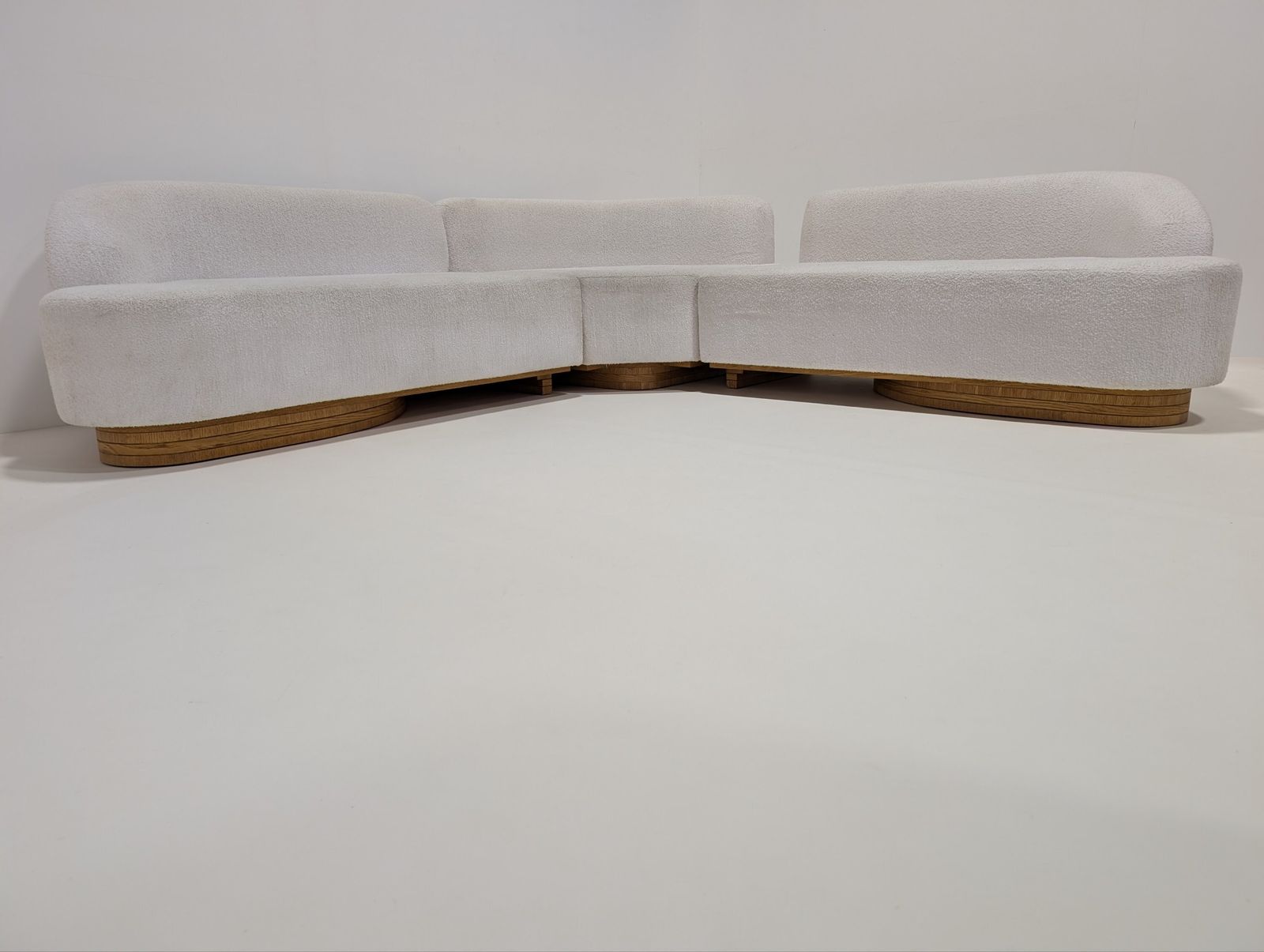 Dara Maison Boucle Corner Sofa photo vintage