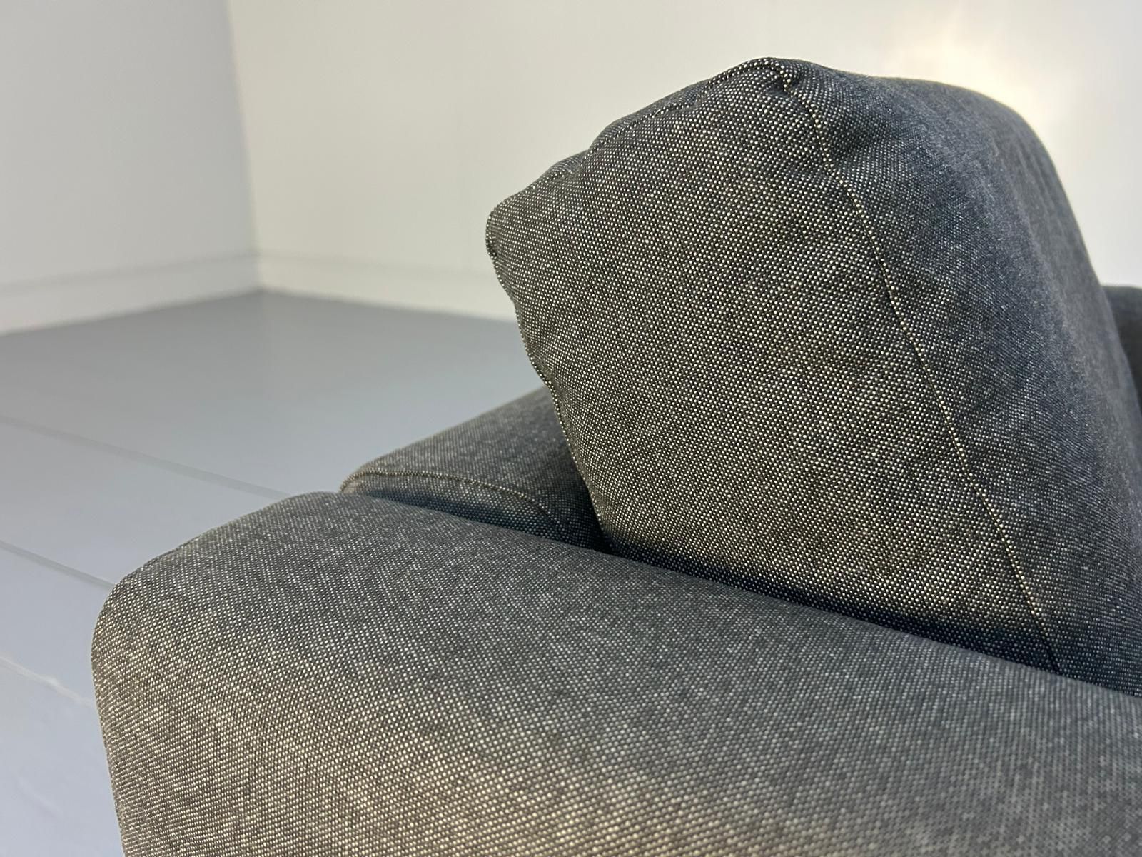 Furniture Vitra "Park" Armchair In Grey, Black And White Woven Fabric photo