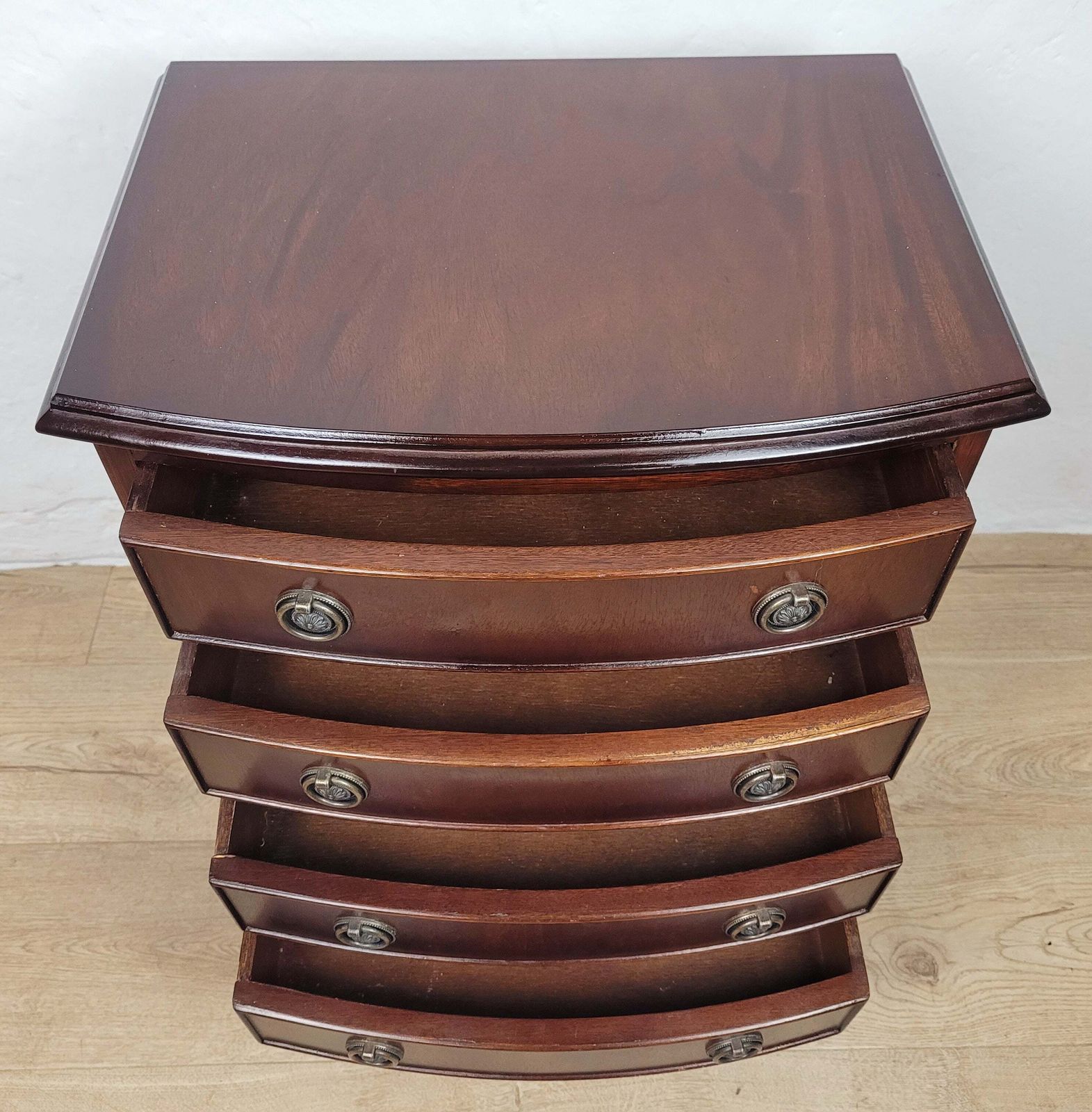 Vintage Chest Of 4 Drawers Bedroom 1950 Mahogany Antique Style photo 330.0