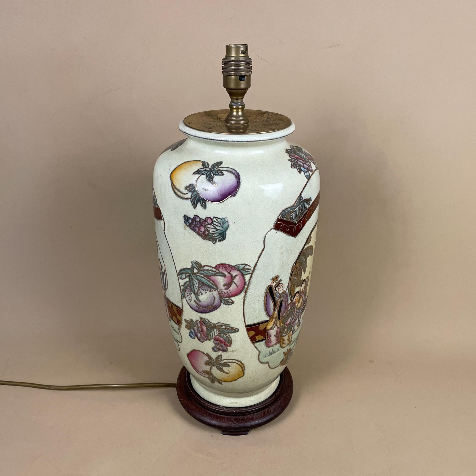 Large Oriental  Ceramic Lamp Light Bedside Table Hand Painted Fruit Design Pattern Wood Base Chinese Vase Antique Brass Vintage Ginger Jar photo furniture
