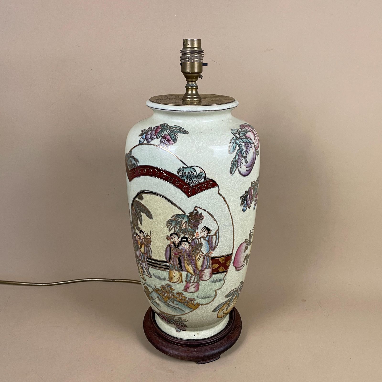 Large Oriental  Ceramic Lamp Light Bedside Table Hand Painted Fruit Design Pattern Wood Base Chinese Vase Antique Brass Vintage Ginger Jar photo Lighting