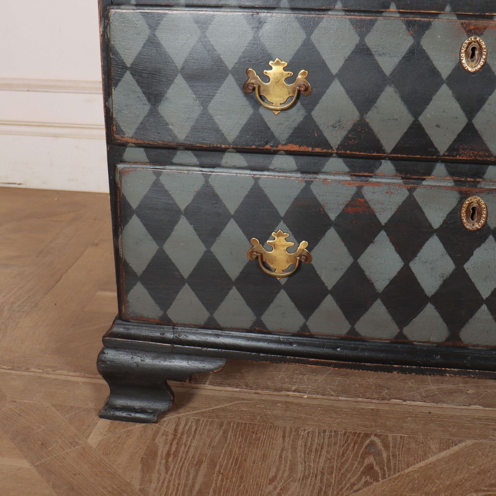English Painted Chest Of Drawers photo vintage