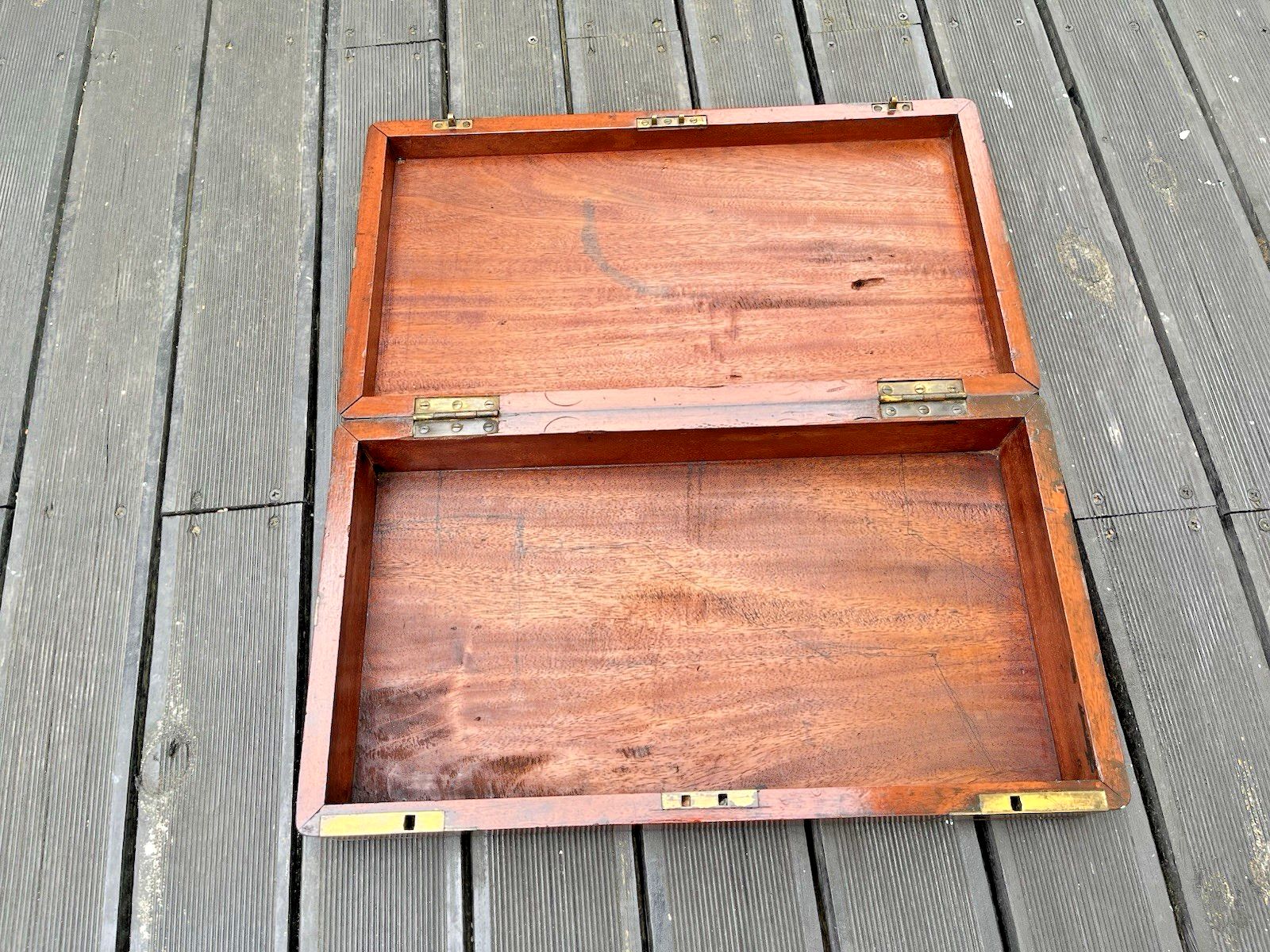photo vintage Large Antique Campaign Style Rosewood Brass Bound Coroners Wooden Tool Desk Box