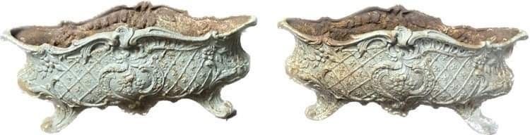 photo vintage Pair Of Cast Iron Antique French Jardinière Planters