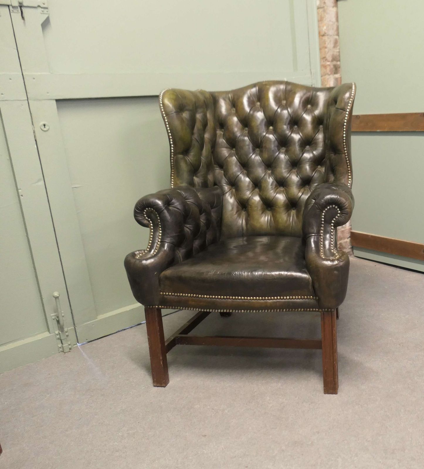 A Pair Of Georgian Style Gentleman’s Wing Back Leather Chesterfield Chairs photo Furniture