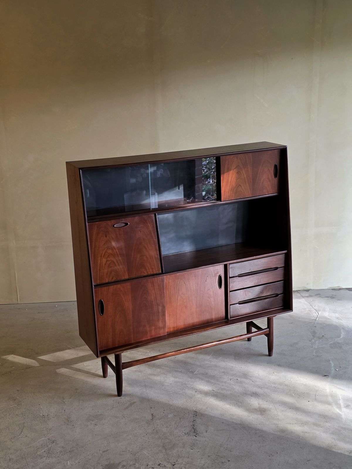 Vintage Teakhouten Highboard, Ca. Jaren 1960