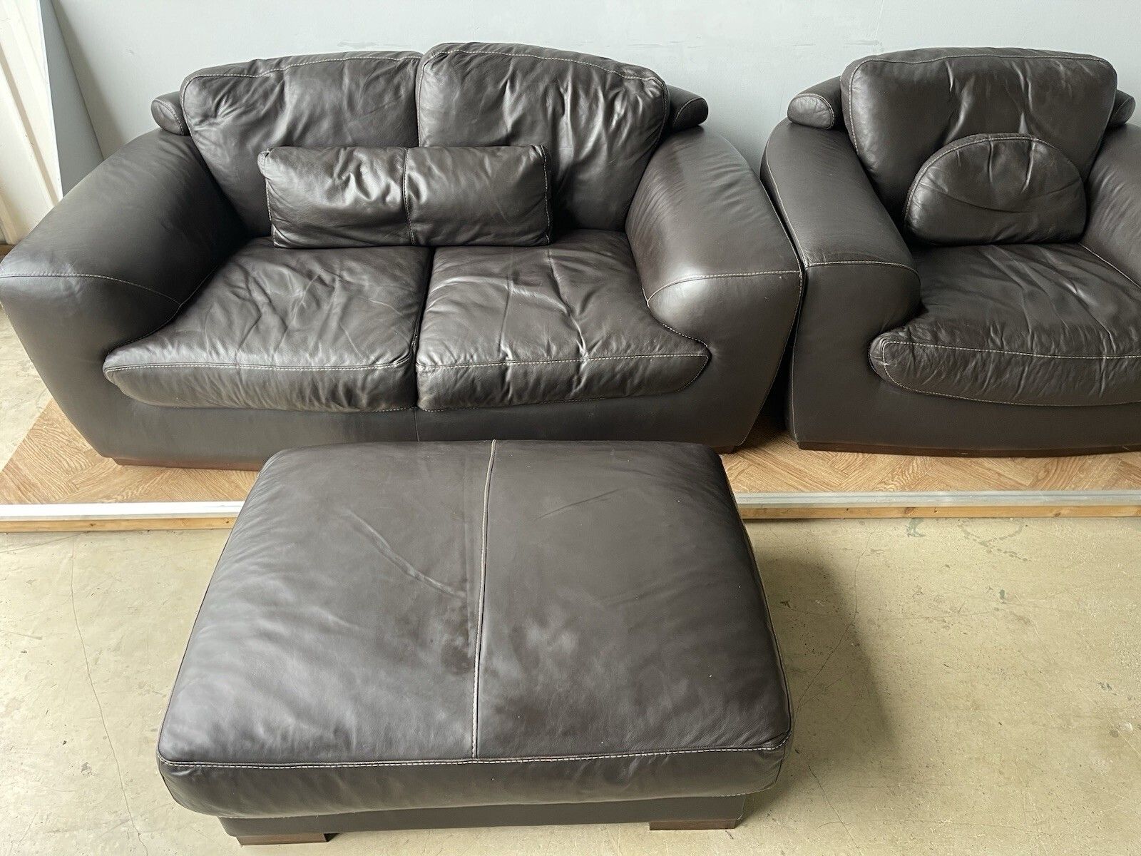 Ambiente Italian Leather 2 Seater Sofa Armchair Pouffe Footrest Set photo furniture