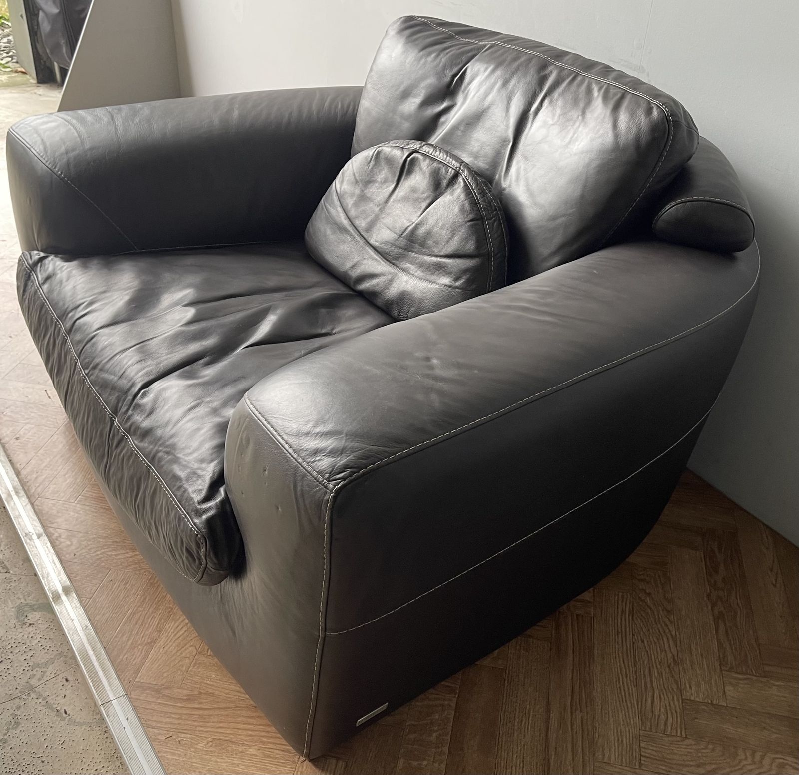 Ambiente Italian Leather 2 Seater Sofa Armchair Pouffe Footrest Set photo buy