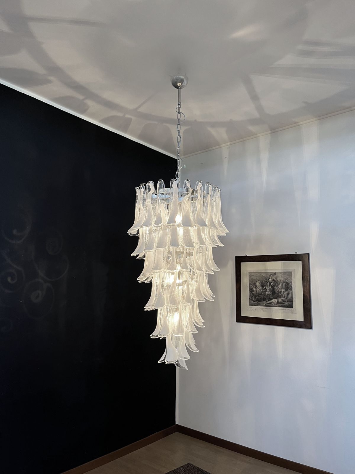 2070.0 Huge Italian Murano Glass Spiral Chandelier   83 White Glass Petals photo