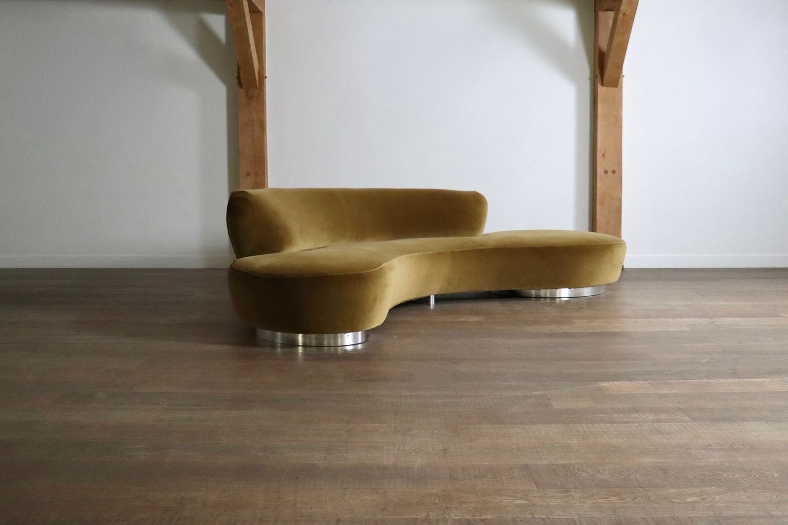Vladimir Kagan Serpentine Sofa In Velvet For Directional USA 1999 photo for sale