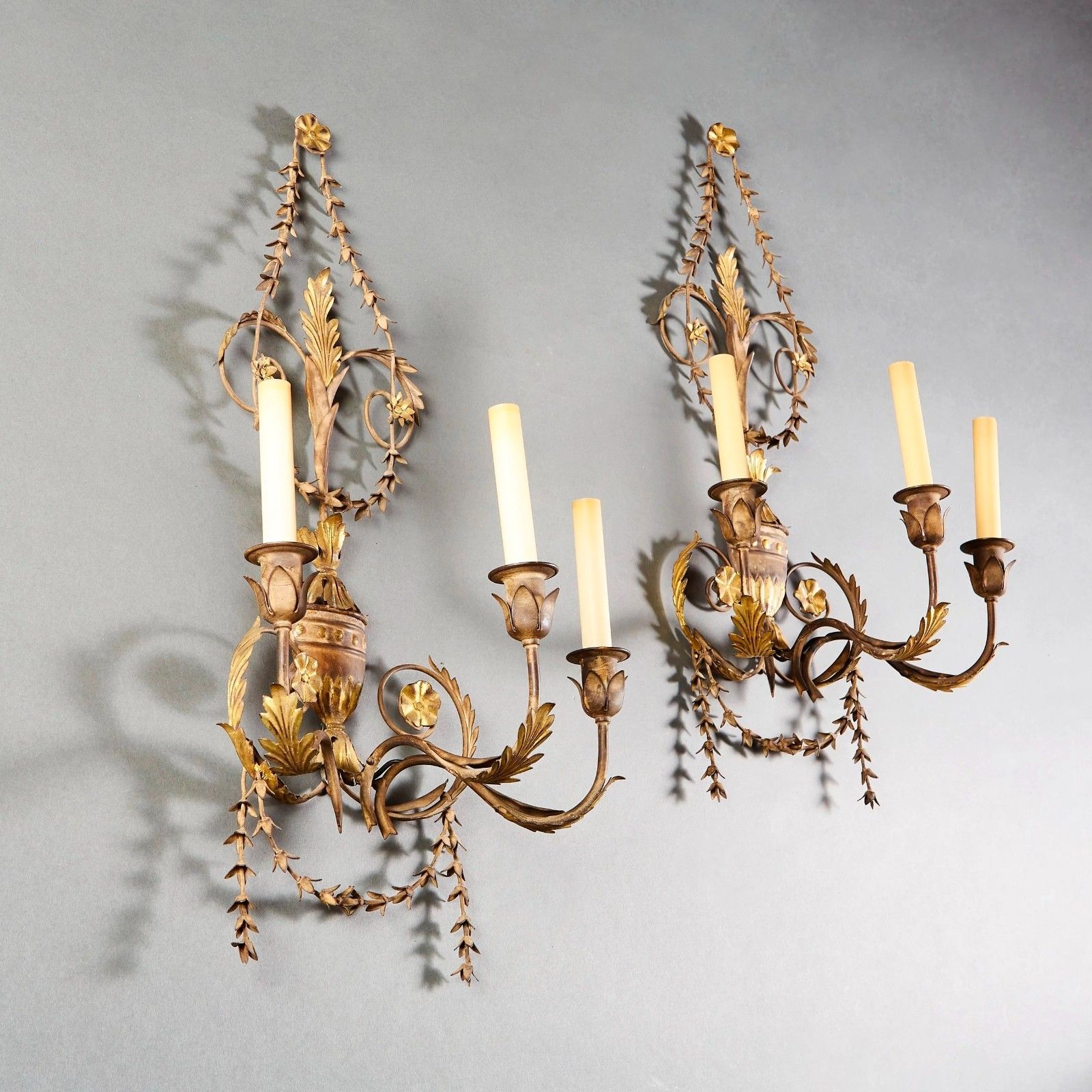 A Pair Of 20th Century Italian Painted And Gilt Tole Wall Lights photo furniture