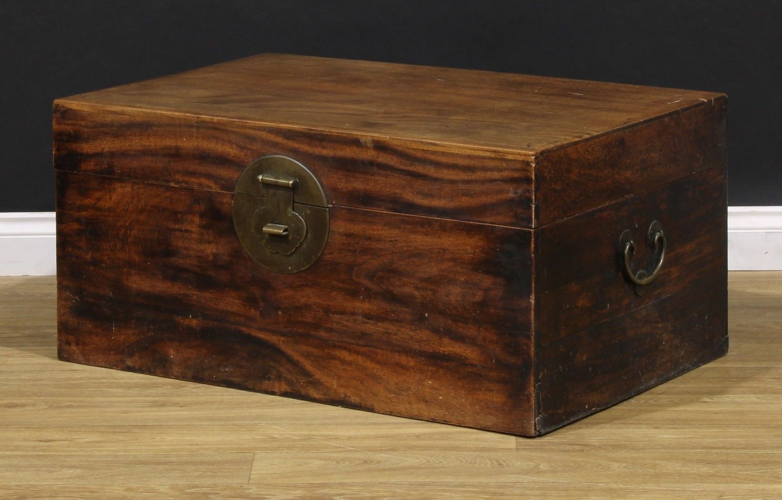 A 20th Century Chinese Camphor Wood Chest Trunk Or Coffee Table