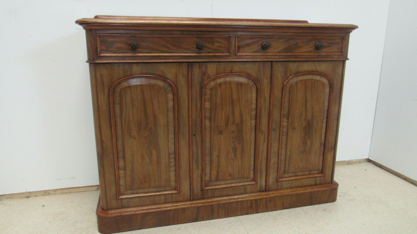 Wonderful Narrow Quality Side Cabinet /Server photo furniture