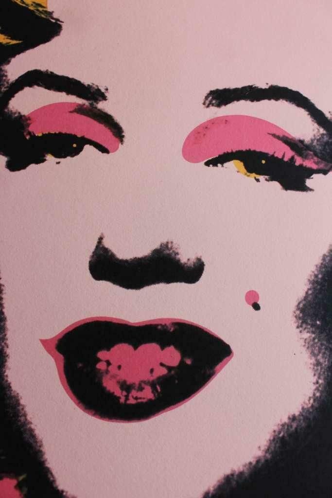 photo furniture Andy Warhol – Pink & Yellow Marilyn