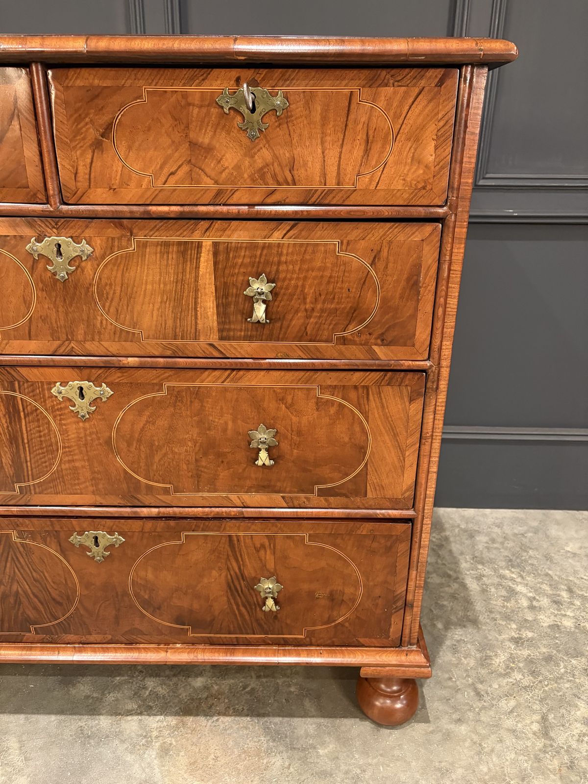 Fine William & Mary Walnut Chest Of Drawers photo vintage